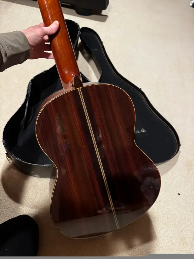 GUITARE CLASSIQUE YAMAHA G240 II in Guitars in City of Montréal - Image 4