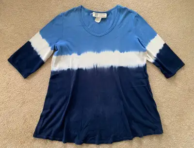 3/4 sleeve maternity top, View more
