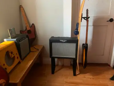 Traynor Amp Station with Real Snowboard Guitar Stand, View more