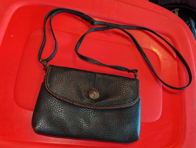 Clutch purse with strap and wallet/card holder in Women's - Bags & Wallets in St. Catharines - Image 3