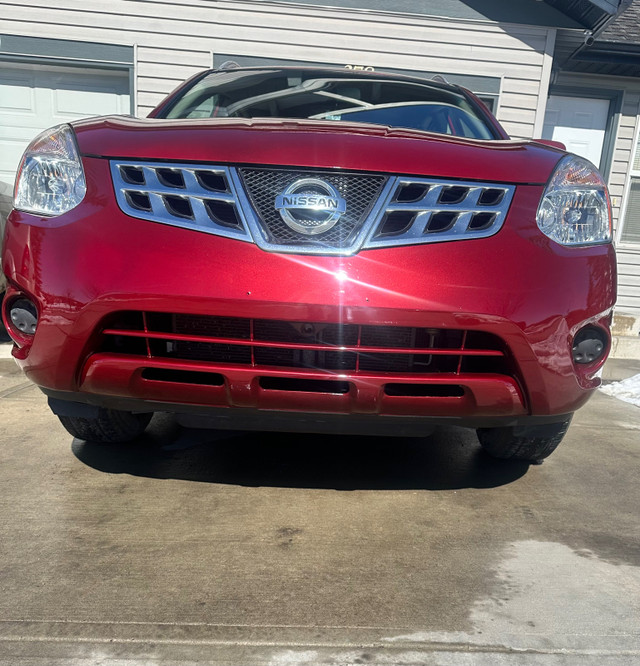 Super clean 2011 Nissan Rogue AWD with 107k km in Cars & Trucks in Calgary - Image 4