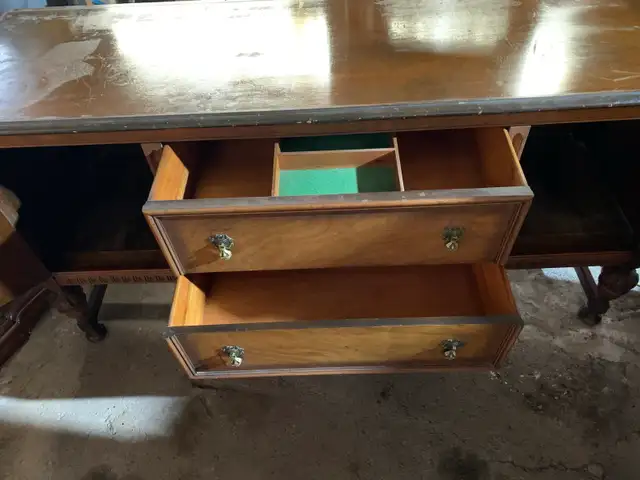 Vintage Wooden Cabinet in Hutches & Display Cabinets in Ottawa - Image 6