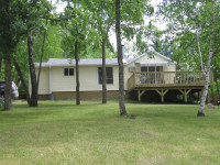 Waterfront cottage for rent on Lee River Lac du Bonnet