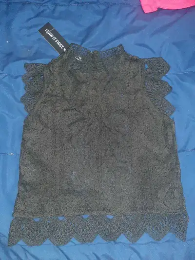 I Saw It First Haut Dentelle Noir Neuf, View more