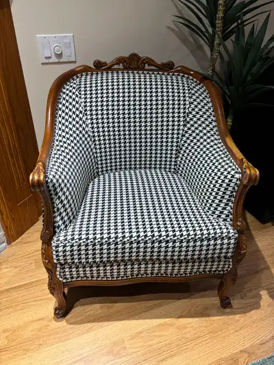 Fauteuil simple chaise rembourrée, View more