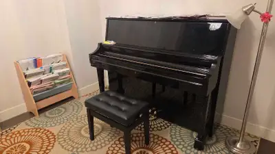 Beginner Piano Lessons for Kids at Aspen Woods, View more