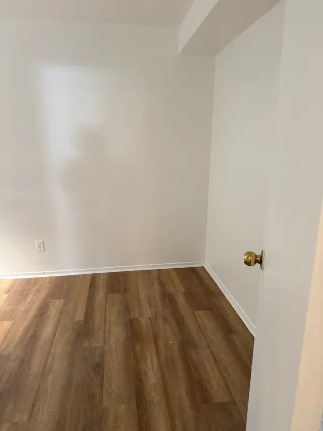 APARTMENT 3 1/2 BASEMENT FOR RENT NOV/26 in Long Term Rentals in City of Montréal - Image 4