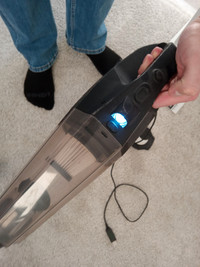 Handheld car vacuum cleaner 