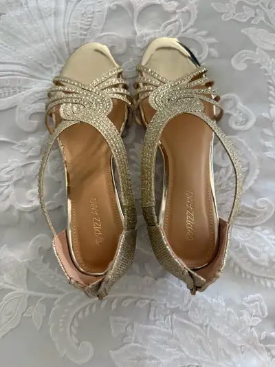 ladies shoes  size 8 half , View more