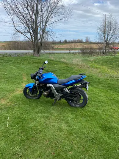 2006 Kawasaki 750s In good shape, fresh brakes, chain&sprokets. New tires. Fresh oil change start of...