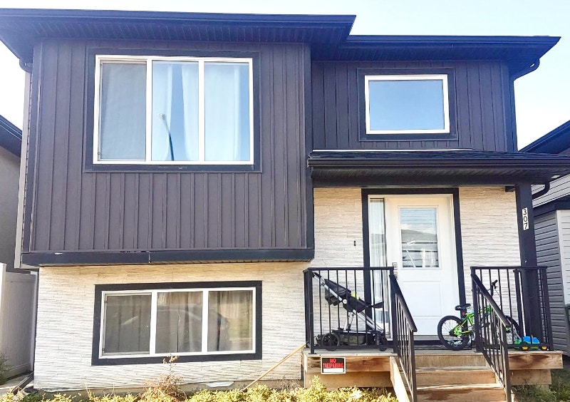 Available for rent Oct 1st 3bed plus den, 3bath, 2 car garage Long