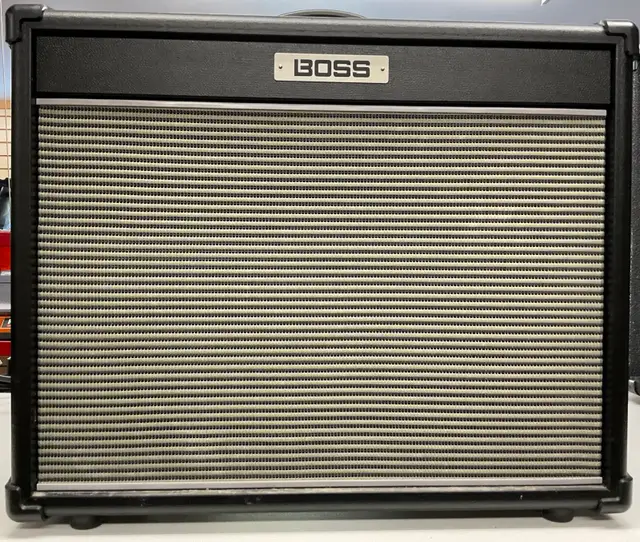 BOSS NEXTONE G12-100 AMP IN GREAT SHAPE in Amps & Pedals in North Bay - Image 2