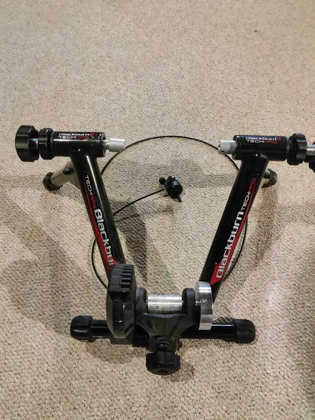 Blackburn TechMag Indoor Bicycle Trainer in Other in Ottawa - Image 3