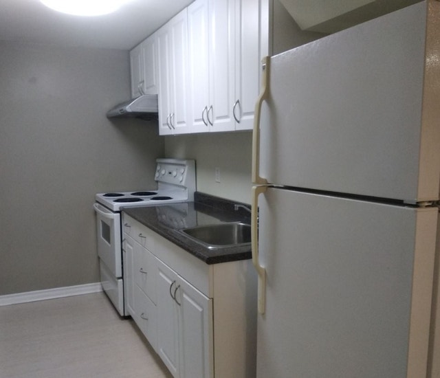 Markham Sep Ent 1 bedroom Basement Apartment Long Term Rentals