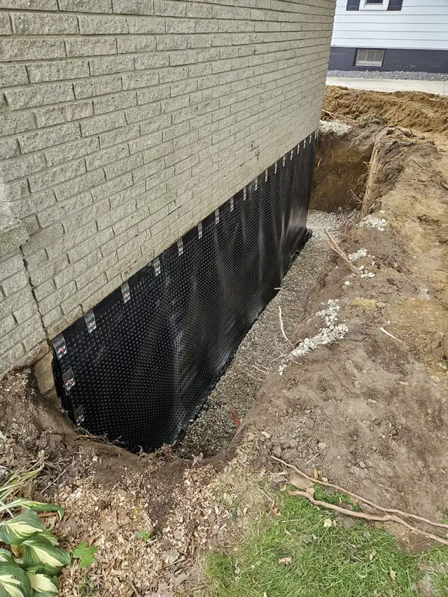 Excavating465964433293987843