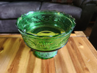 ANTIQUE emerald green GLASS compote dish (BRODY CO. M6000)