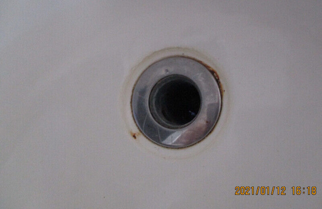 Oval Solarware Steel Sink in Plumbing, Sinks, Toilets & Showers in Kingston - Image 4