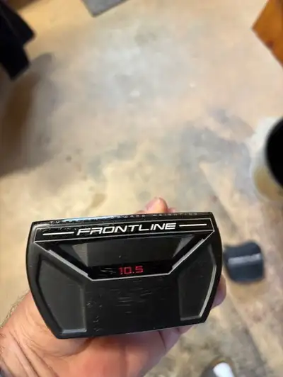 Cleveland putter and head  cover, View more