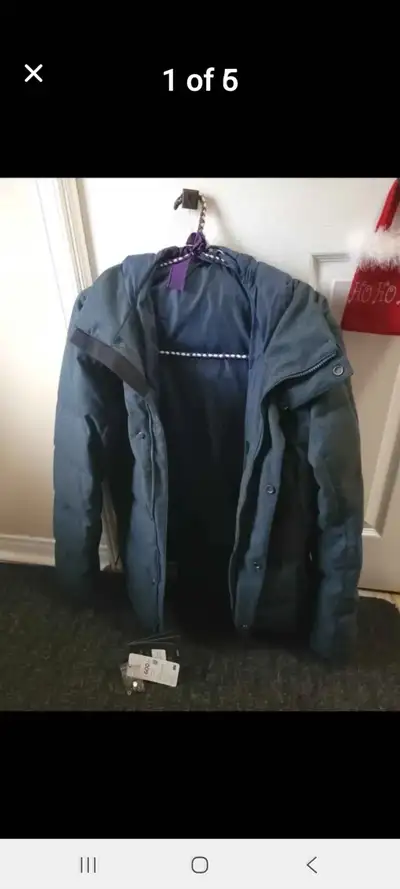 Brand new. Smoke and Pet free home. Woods winter jacket for men or woman. Medium size. Was $ 300 sti...