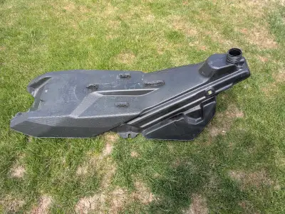 Ski Doo Gen 4 gas tank with EFI pump. Fits 4 stroke and 2 stroke EFI. (Pump won't fit 2 stroke E-TEC...