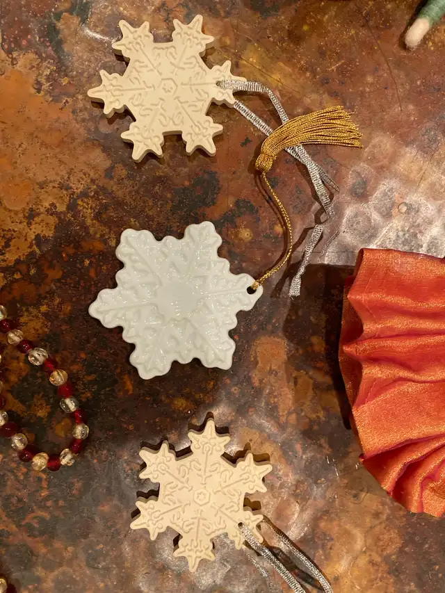 Christmas tree decorations (high end) in Holiday, Event & Seasonal in Edmonton - Image 11