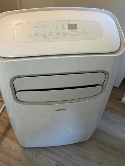 Midea 12,000 BTU Air Conditioner – Works Great!, View more