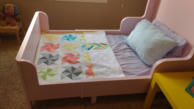 Like New IKEA "Busunge" Kid's Extendable Bedframe in Beds & Mattresses in Calgary - Image 3