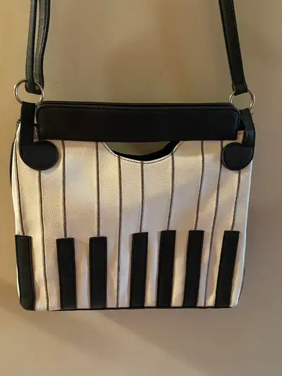 BLACK+WHITE LEATHERETTE KEYBOARD MUSIC NOTES PIANO CROSSBODY Bag, View more