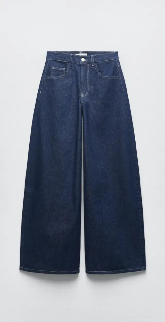 Wide leg women's jeans in Women's - Bottoms in Oshawa / Durham Region - Image 2