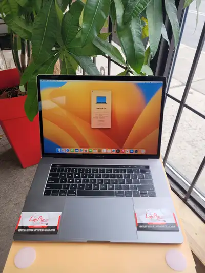 Comme NEUF Macbook Pro touch Bar 2019, View more