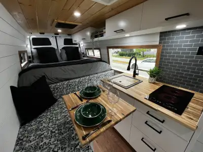 This 2020 Mercedes Sprinter 2500 high ceiling and extended cab cargo van has a 3L Turbo V6 Diesel en...