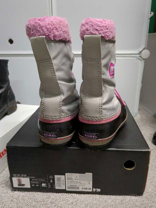 Sorel winter boots  in Kids & Youth in London - Image 4