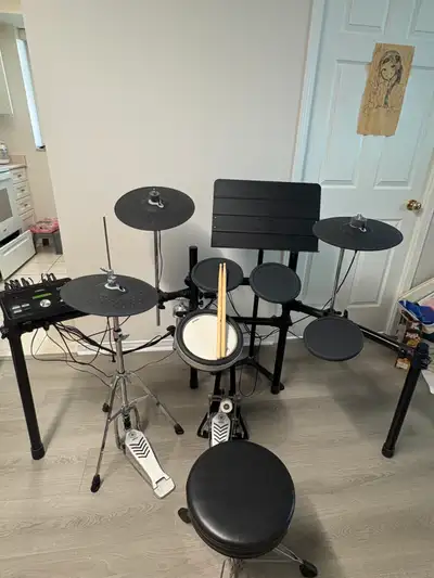 Yamaha electronic drum set, View more