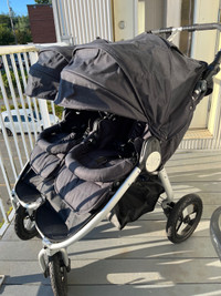 Bumbleride Indie Twin with one infant insert