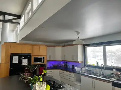 Room for Rent – Avalon Area (Women Only) ** WILL NOT RESPOND TO “is this available” ** Available imm...