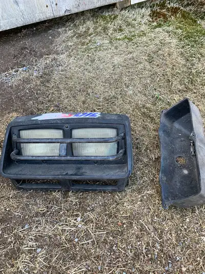 Headlight and guard assembly off of an ‘87 style Yamaha Big Bear. Free. Will not deliver, but may be...