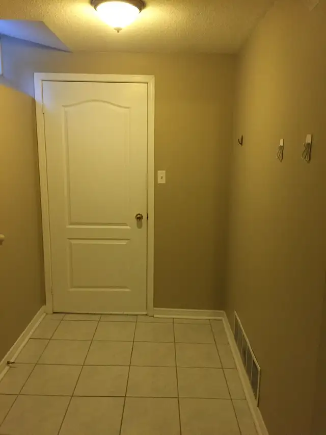 1 BEDROOM APT.