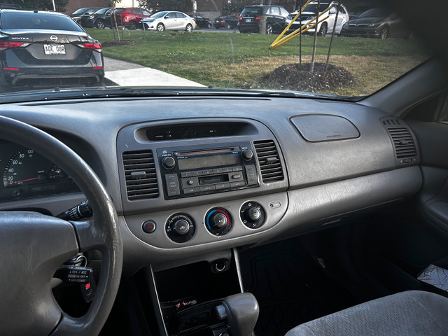 Toyota Camry  dans Autos et camions  à Laval/Rive Nord - Image 4