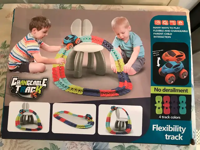 Changeable track race car set in Toys & Games in Richmond - Image 4