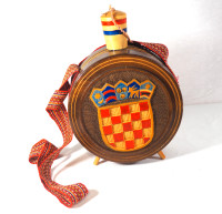 Wooden Craved Wine Flask Canteen