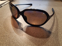 Oakley Sunglasses  She's Unstoppable  009297 Polarized
