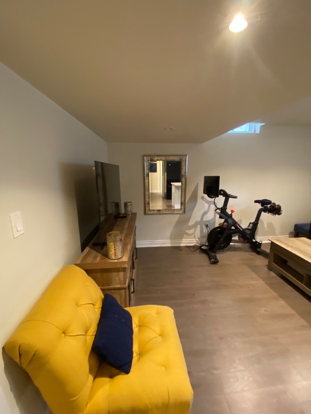 SHORT TERM BASEMENT APARTMENT AVAILABLE IN RICHMOND HILL*** IF T