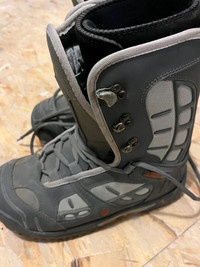 Snow Board Boot, size 8 Converse