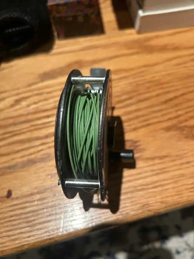 Shakespeare 2531 Fly Fishing Reel in Fishing, Camping & Outdoors in City of Toronto - Image 4