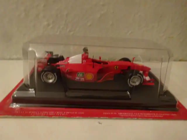 Miniature Formula 1 Car - Ferrari F1 2000.2000 Michael Schumacher63417636686081122