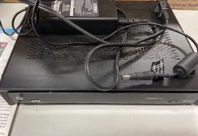 Satellite receiver DSR630 from Motorola Utilisé pour Shaw satellite HD et enregistreur Model HDPVR63...