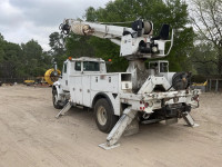 2016 International / Altec Digger Derrick (4300 / DC47-TR)