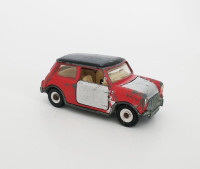Vintage rare petite auto Dinky Toys Morris Mini Minor 1960 2.75"