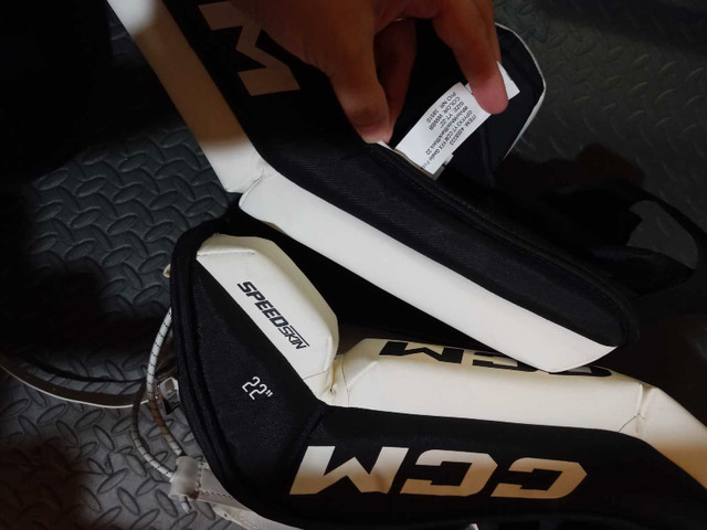 Youth goalie pads in Hockey in Guelph - Image 3
