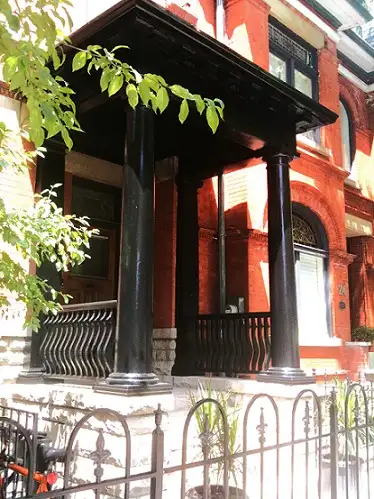 4br Yonge/College! HUGE unit! 2Floors! Steps to UofT